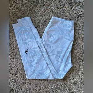 *NWOT-P'tula- The Desa'ree Swift Leggings - Large